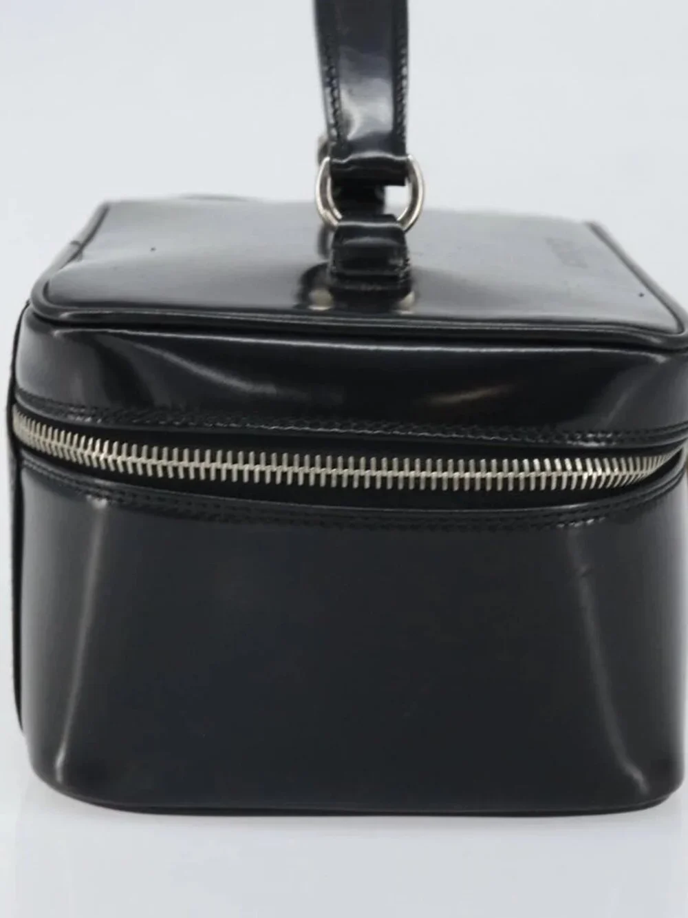 GUCCI Vanity Hand Bag Patent leather Black Silver 032 1956 0150 Auth 170292